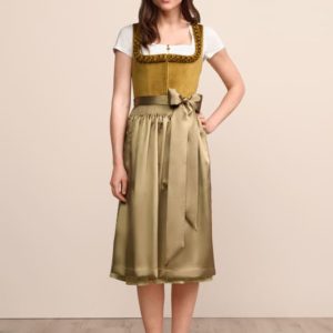 Alternative view of Dirndl Berit (70cm)