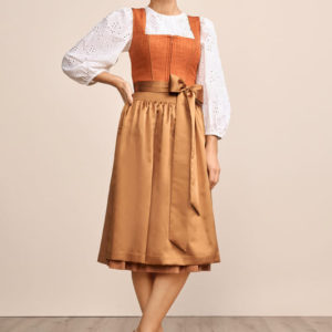 Alternative view of Dirndl Marga (70cm)