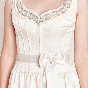 Alternative view of Dirndl Deborah (70cm)