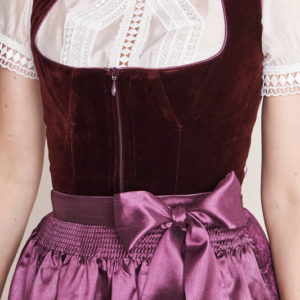Alternative view of Dirndl Erica (70cm)