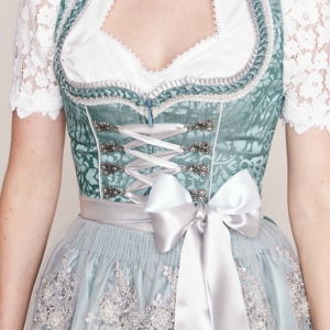 Alternative view of Dirndl Jula (70cm)
