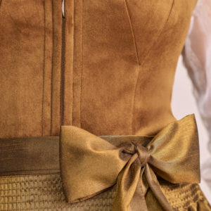 Alternative view of Dirndl Suzanne (70cm)