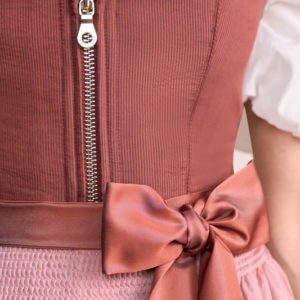 Alternative view of Dirndl Ejla (70cm)