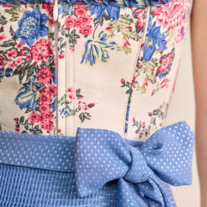 Alternative view of Dirndl Makena (50cm)