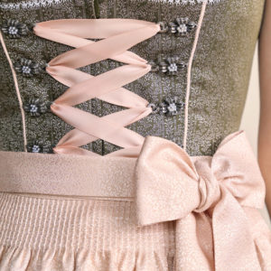 Alternative view of Dirndl Elowen (50cm)