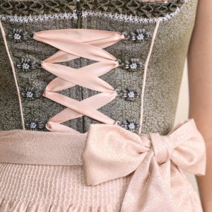 Alternative view of Dirndl Elowen (60cm)