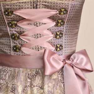 Alternative view of Dirndl Leya (50cm)