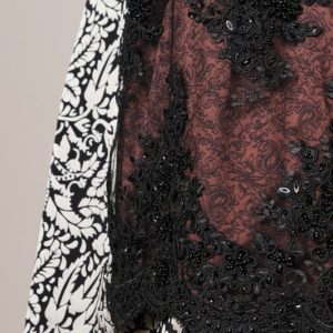 Alternative view of Dirndl Leslie (70cm)