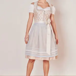 Dirndl Seraphina (60cm) – Bild 4