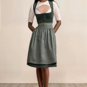 Dirndl Alisha (60cm) – Bild 3