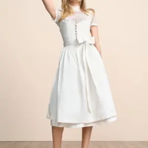 Alternative view of Dirndl Mireia (70cm)