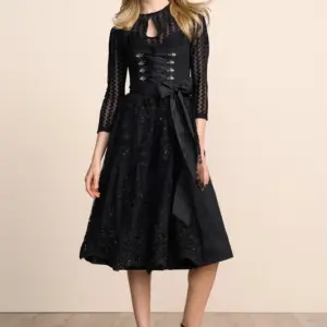 Alternative view of Dirndl Ziska (70cm)