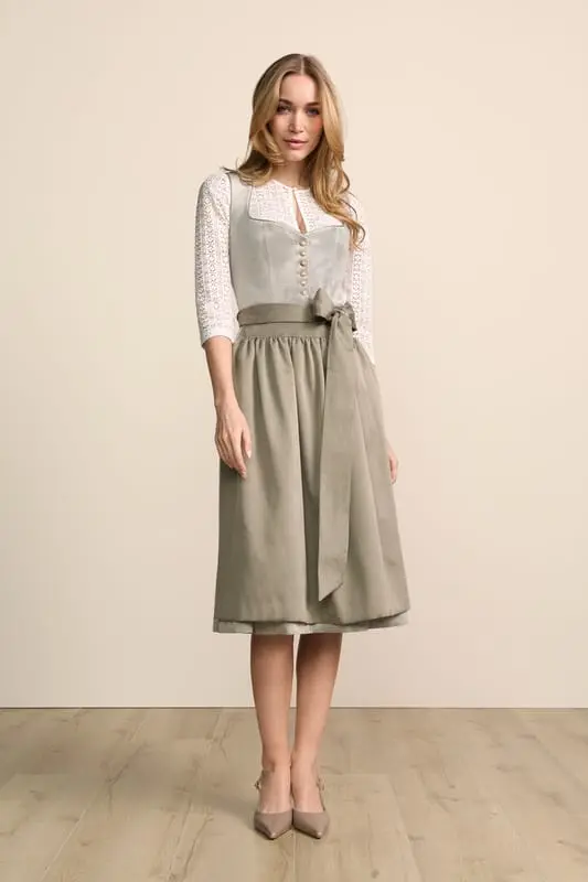 Dirndl Leonela (70cm) – Bild 2