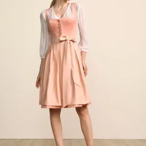 Alternative view of Dirndl Aliona (60cm)