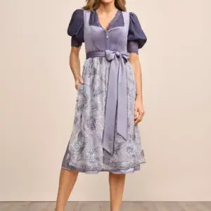 Alternative view of Dirndl Marene (70cm)