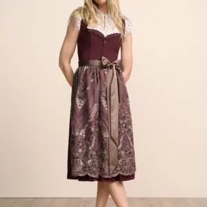 Alternative view of Dirndl Taraneh (70cm)