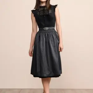 Alternative view of Dirndl Alisha (70cm)