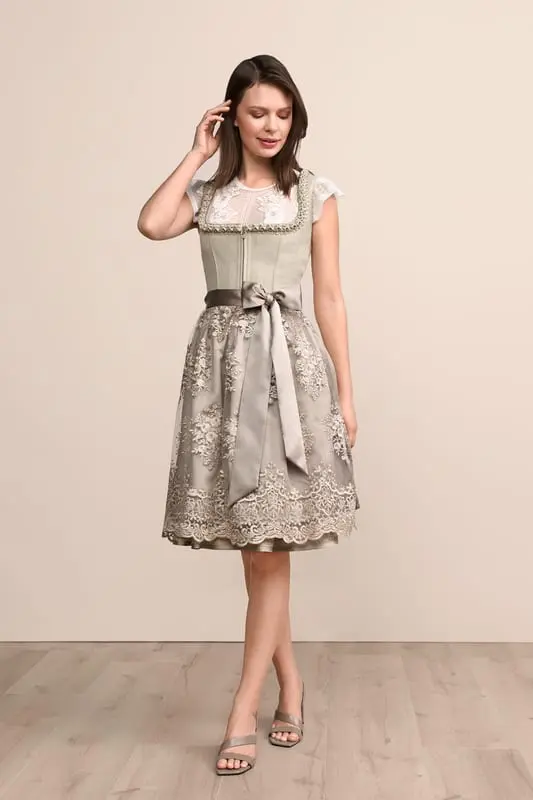 Dirndl Hellin (60cm) – Bild 2
