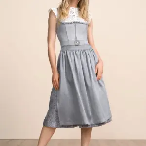 Alternative view of Dirndl Georgia (70cm)