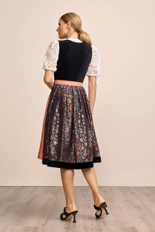 Dirndl Jacinta (70cm) – Bild 3