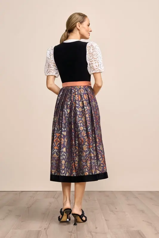 Dirndl Jacinta (80cm) – Bild 3
