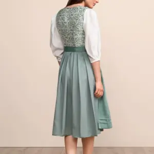 Dirndl Carly (70cm) – Bild 3