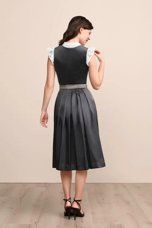 Dirndl Aurela (70cm) – Bild 3