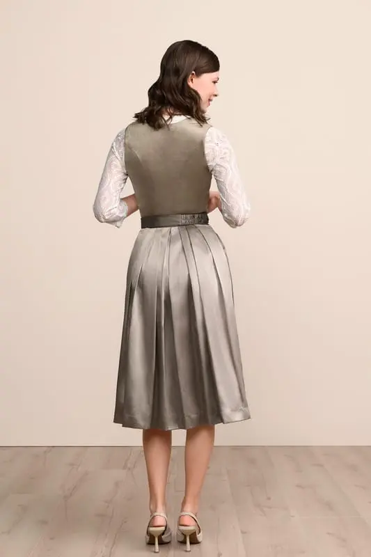 Dirndl Aurela (70cm) – Bild 3