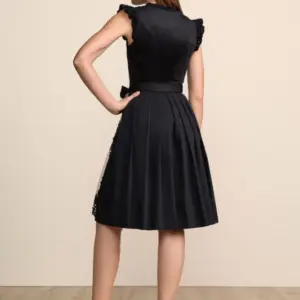 Dirndl Lovira (60cm) – Bild 3