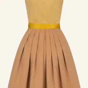 Alternative view of Dirndl Eland (60cm)
