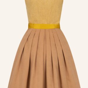 Alternative view of Dirndl Eland (60cm)