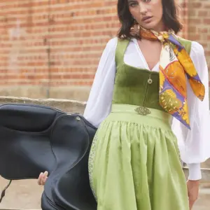 Dirndl Danute (80cm) – Bild 4
