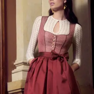Dirndl Malwine (70cm) – Bild 4