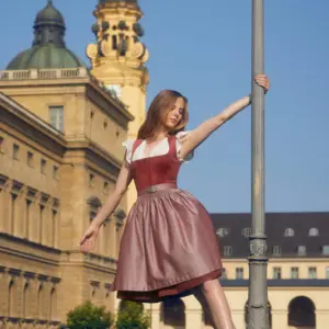 Dirndl Alisha (70cm) – Bild 4