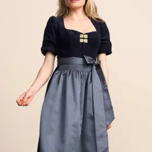 Dirndl Aralinae (70cm)