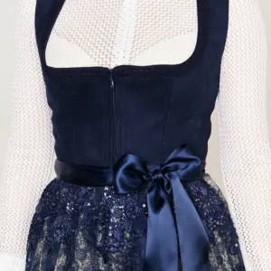 Alternative view of Dirndl Aislinn (70cm)
