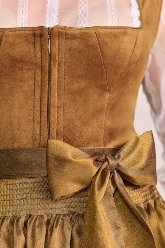 Dirndl Suzanne (70cm) – Bild 2