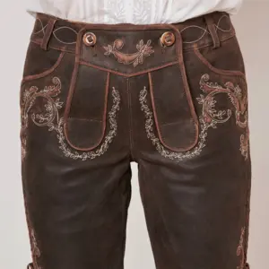Alternative view of Lederhose Leena