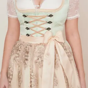 Alternative view of Dirndl Lujana (50cm)
