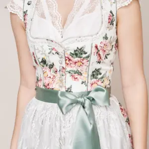 Alternative view of Dirndl Julea (50cm)