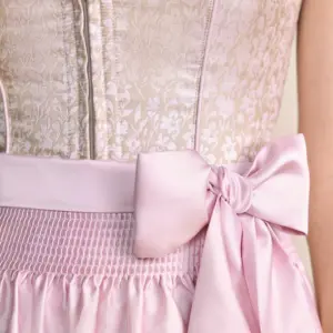 Alternative view of Dirndl Bruni (60cm)