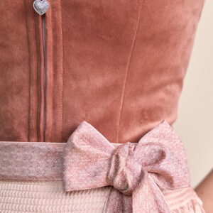 Alternative view of Dirndl Dena (60cm)