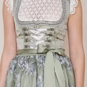 Alternative view of Dirndl Breanna (50cm)