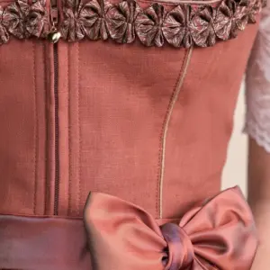 Alternative view of Dirndl Marielle (50cm)