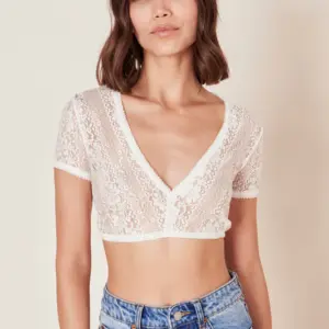 Dirndlbluse Nani – Bild 3