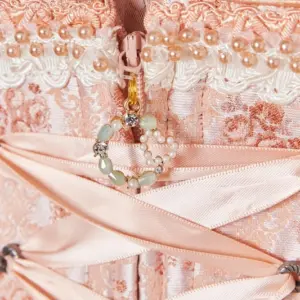 Dirndl Quincy (60cm) – Bild 4