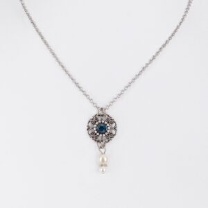 Collier mit Strassblüte und Perlen ~ dunkelblau