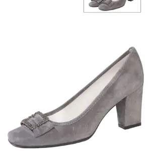Pumps grau mit Schnalle 005401 ~ 39