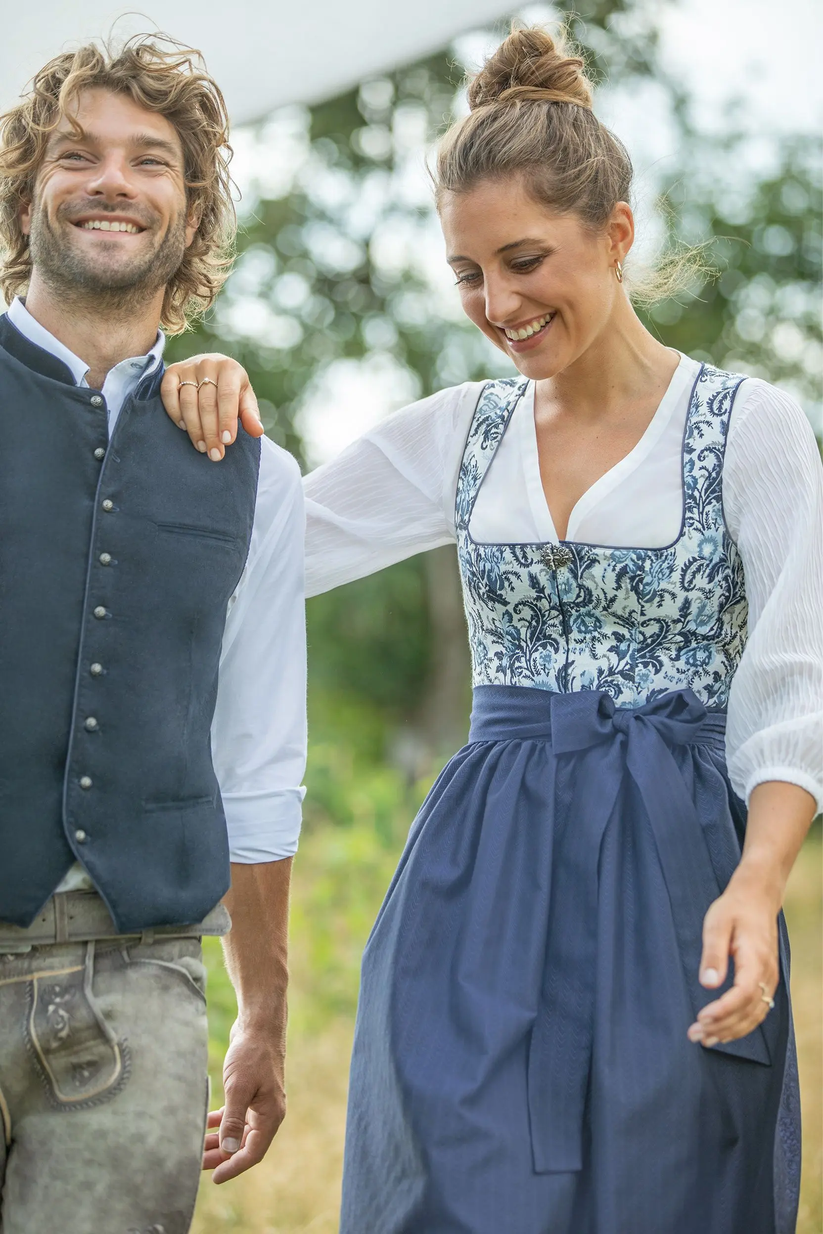 Dirndl STEINFELD (75 cm) ~ 32 ~ weiß