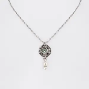 Collier mit Strassblüte und Perlen ~ salbei